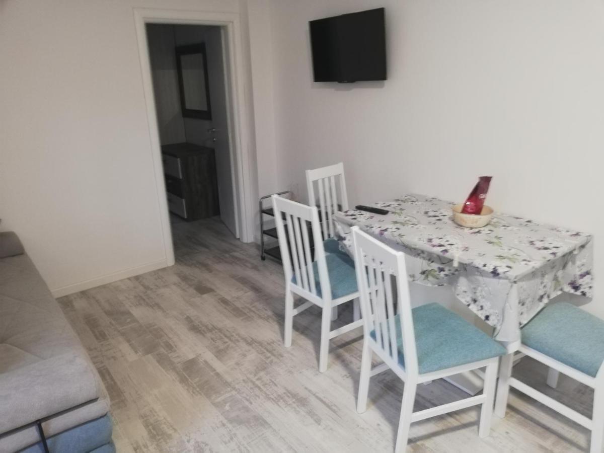Apartments Villa Ravlic ماكارسكا المظهر الخارجي الصورة