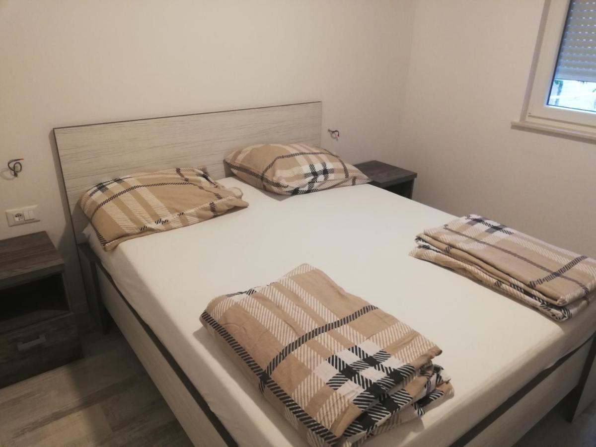 Apartments Villa Ravlic ماكارسكا المظهر الخارجي الصورة